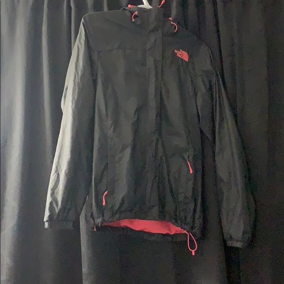 North Face Windbreaker - Picture 1 of 2